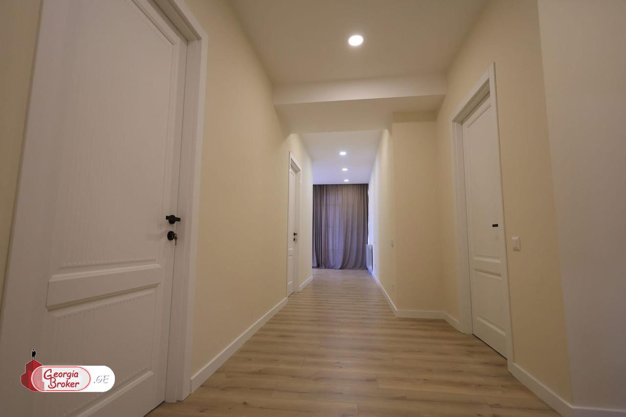 nearly repaired 5-room apartment for sale